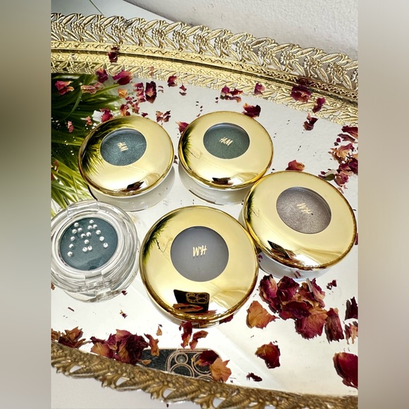 Bundle of 5 eyeshadows - Picture 2 of 2